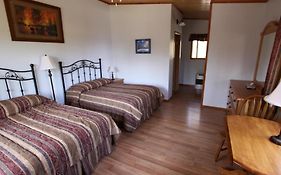 Dalton Trail Lodge Yukon